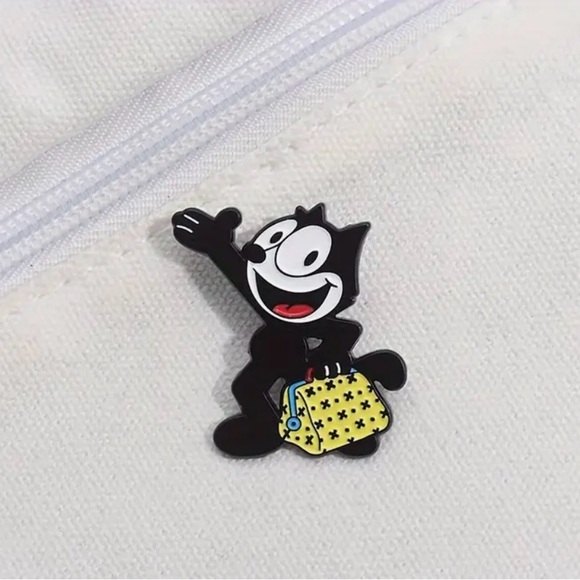 Jewelry - Felix the Cat Enamel Pin
Cool Collectible & Gift!